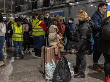 Refugiados de Ucrania en Varsovia, Polonia.