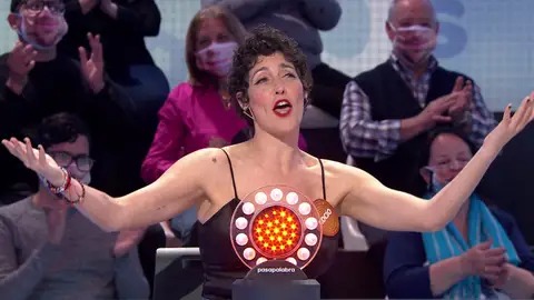 ¡Rocío Madrid es “imbatible”! Risas con su original versión de un éxito de El Arrebato ¡Rocío Madrid es “imbatible”! Risas con su original versión de un éxito de El Arrebato