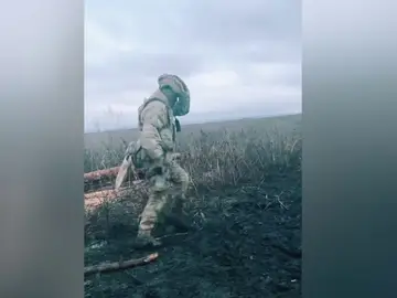 Los vídeos virales de un soldado ucraniano en TikTok para tranquilizar a su hija y recordarle que sigue vivo