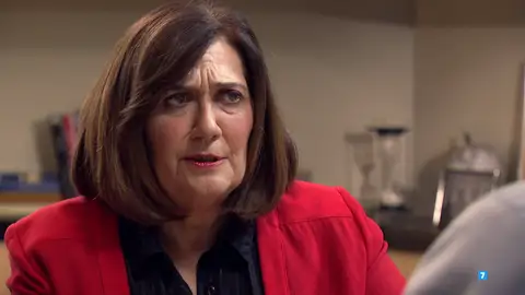 La situación ha llegado al límite: Carmen, ¿dispuesta a todo para mantener a salvo su secreto? La situación ha llegado al límite: Carmen, ¿dispuesta a todo para mantener a salvo su secreto?