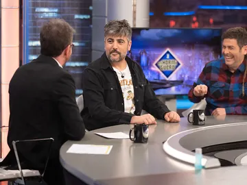 La terrorífica experiencia de David Muñoz, de Estopa, junto a un 'tiburón' con final inesperado La terrorífica experiencia de David Muñoz, de Estopa, junto a un 'tiburón' con final inesperado