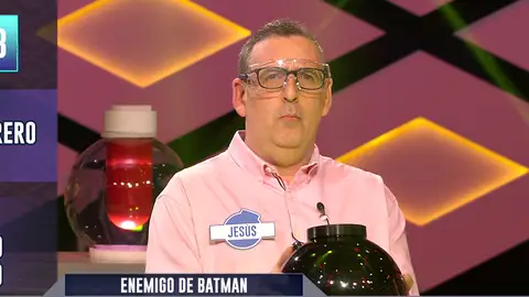 Joyero Loco, el próximo enemigo de Batman: La divertida bomba caliente de ‘Sindulfos’ contra ‘Provincianos’ Joyero Loco, el próximo enemigo de Batman: La divertida bomba caliente de ‘Sindulfos’ contra ‘Provincianos’