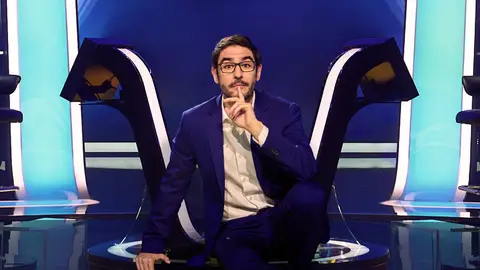 Juanra Bonet se enfrenta a las 15 preguntas de '¿Quién quiere ser millonario?': "Cuidadito con el cachondeíto" Juanra Bonet se enfrenta a las 15 preguntas de '¿Quién quiere ser millonario?': "Cuidadito con el cachondeíto"