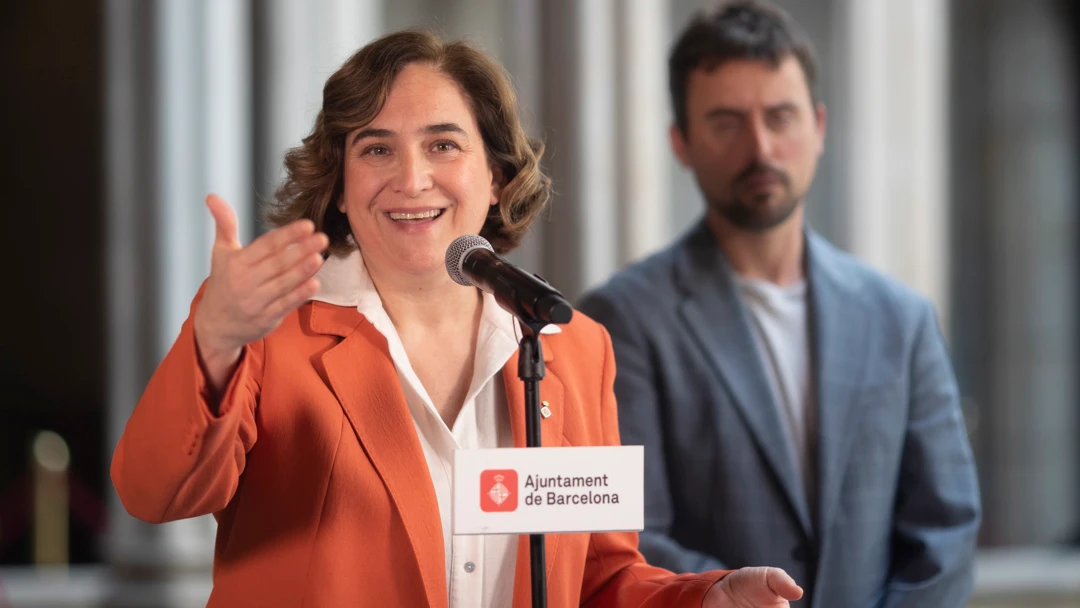 Ada Colau en su intervención ante los medios de comunicación Ada Colau en su intervención ante los medios de comunicación