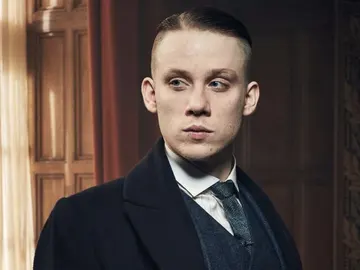 Joe Cole como John Shelby en 'Peaky Blinders' Joe Cole como John Shelby en 'Peaky Blinders'