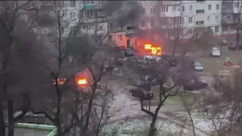 Ataque ruso a la central nuclear de Zaporiyia Ataque ruso a la central nuclear de Zaporiyia