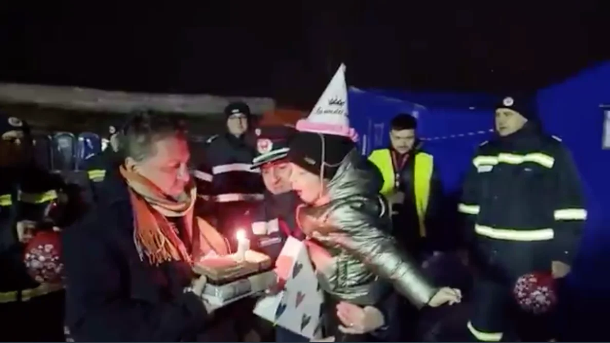 Refugiados ucranianos celebran un cumplea&ntilde;os sorpresa a una ni&ntilde;a de seis a&ntilde;os en Ruman&iacute;a