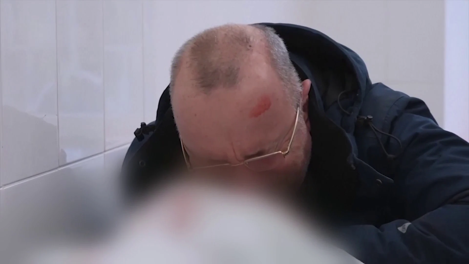El estremecedor vídeo del llanto de un padre sobre el cuerpo de su hijo El estremecedor vídeo del llanto de un padre sobre el cuerpo de su hijo