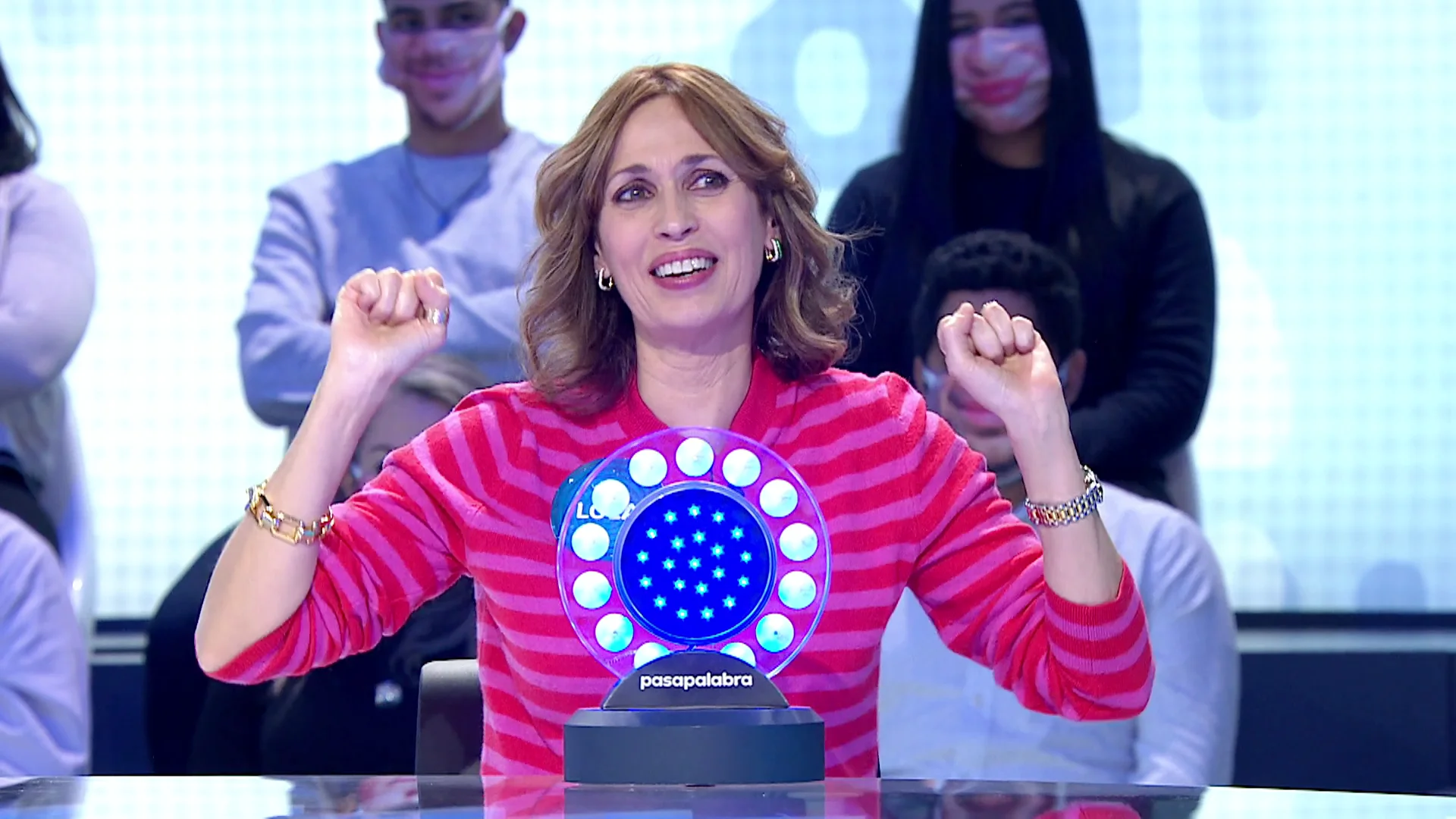 ¡Fiesta italiana! Lola Marceli hace caso al ‘Rumore’ de Raffaella Carrà en ‘La Pista’ ¡Fiesta italiana! Lola Marceli hace caso al ‘Rumore’ de Raffaella Carrà en ‘La Pista’