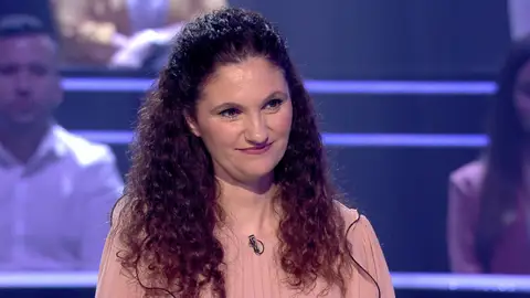 Vanessa vuelve al instituto con la sintaxis… ¡y el público se convierte en su profesor! Vanessa vuelve al instituto con la sintaxis… ¡y el público se convierte en su profesor!