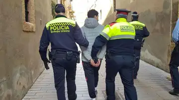 Detienen a un grupo criminal de Barcelona por enviar cocaína a Canarias por Correo