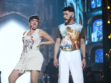 David Fernández y Silvia Abril dejan de ser ‘ateos’ como C. Tangana y Nathy Peluso David Fernández y Silvia Abril dejan de ser ‘ateos’ como C. Tangana y Nathy Peluso