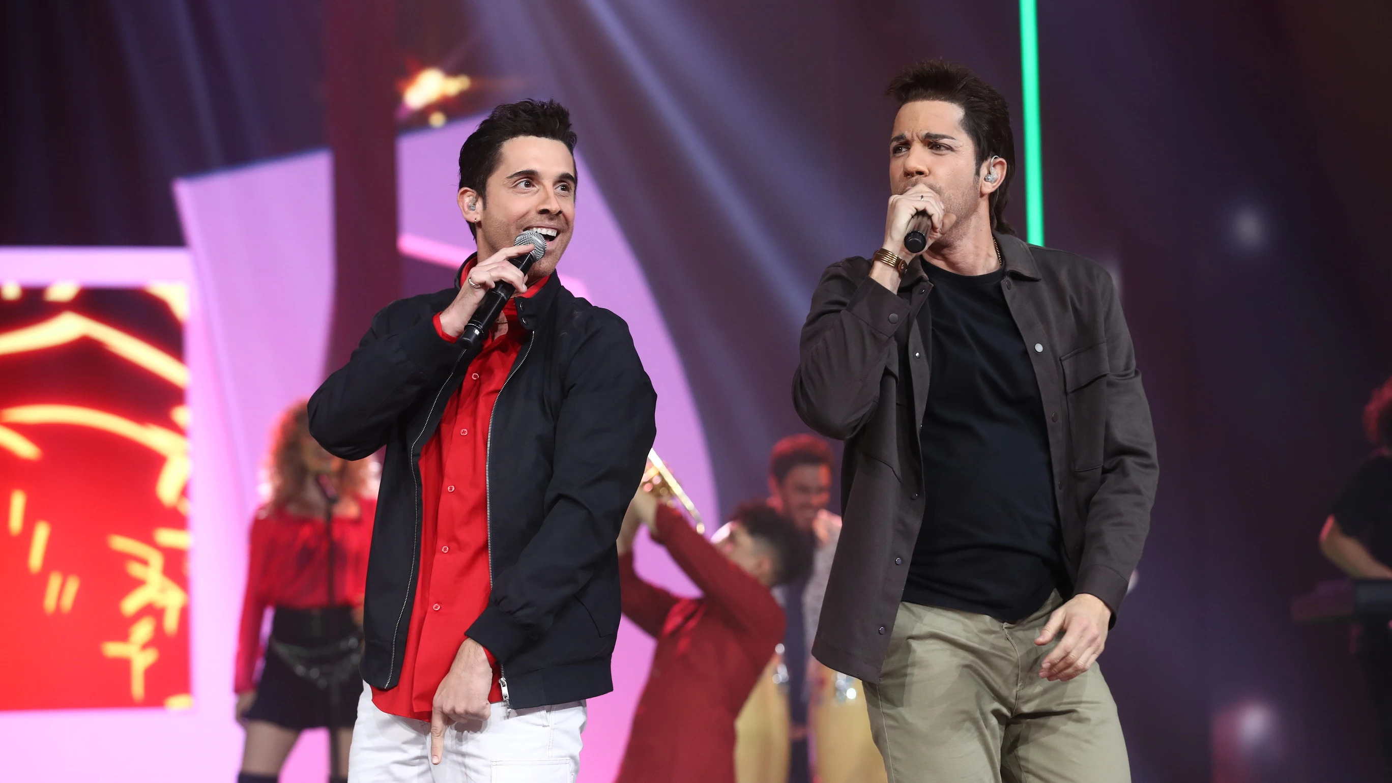 Roberto Leal y José Yélamo enloquecen con ‘El ritmo de María’ como Andy y Lucas