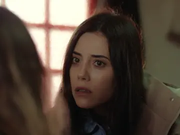 La tensa conversación entre Derin y Asya: “No voy a divorciarme de Volkan” La tensa conversación entre Derin y Asya: “No voy a divorciarme de Volkan”