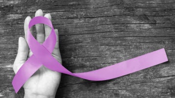 El origen del lazo morado en el D&iacute;a internacional de la Mujer