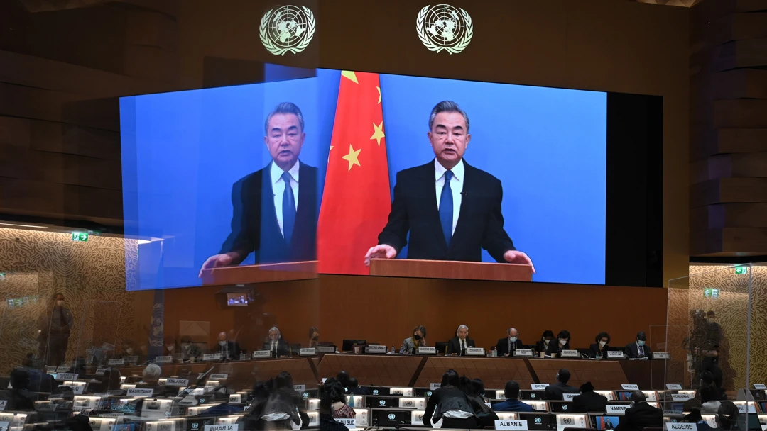 China dice estar mediando en la guerra en Ucrania e insiste en que la asistencia humanitaria "no puede politizarse" China dice estar mediando en la guerra en Ucrania e insiste en que la asistencia humanitaria "no puede politizarse"