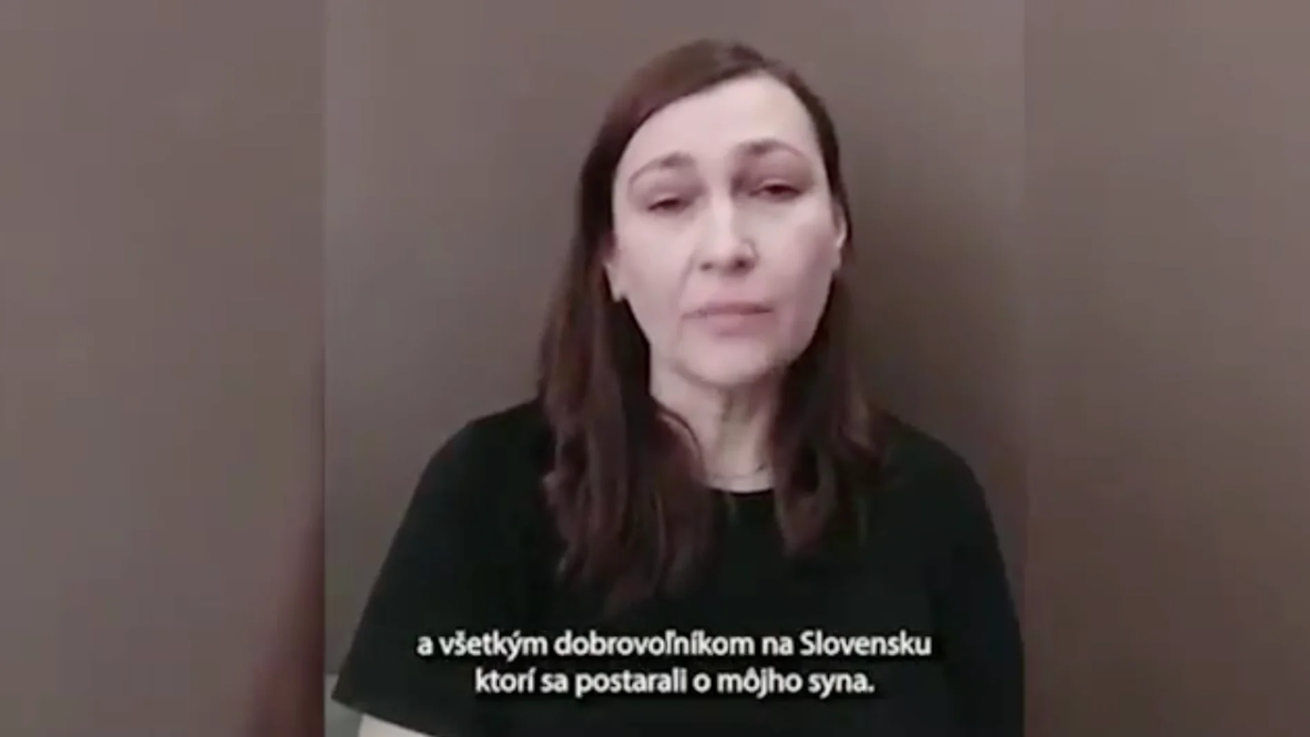 "Gracias por salvarle la vida", dice en un vídeo la madre del niño de 11 años que ha viajado solo desde Ucrania a Eslovaquia