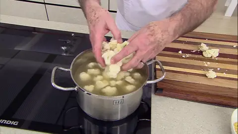 Añade la coliflor Añade la coliflor
