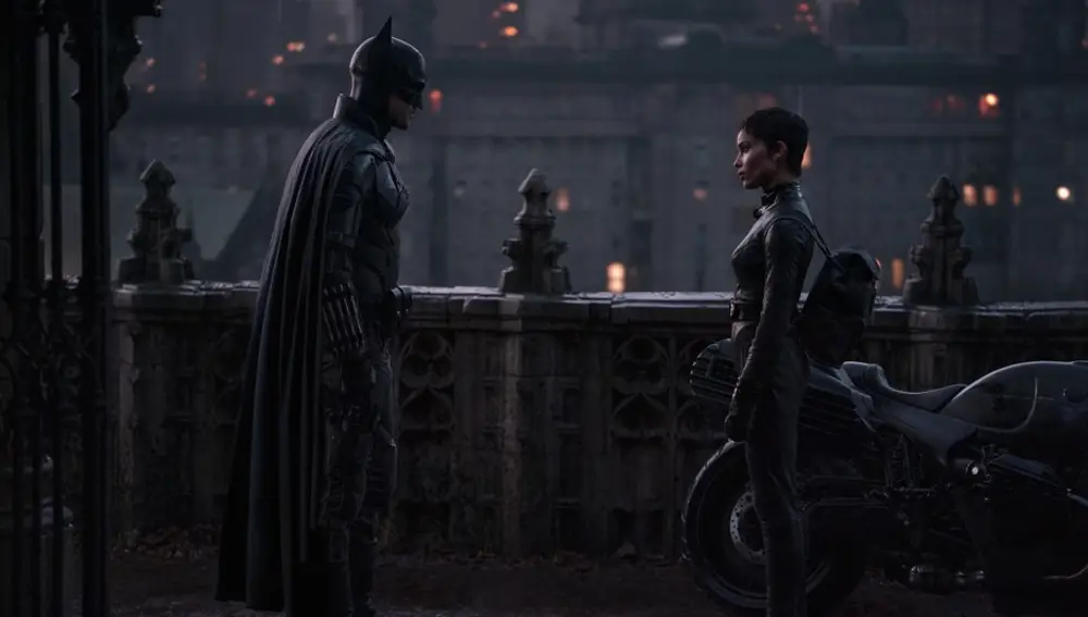 Robert Pattinson y Zoe Kravitz en 'The Batman'