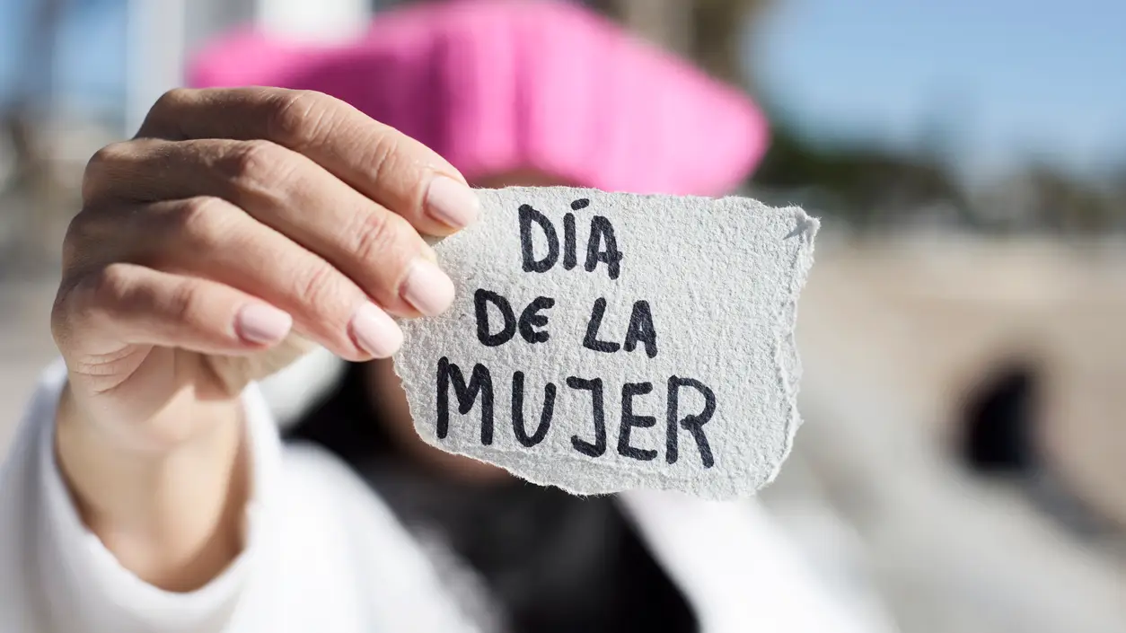 Las mejores frases para enviar en el D&iacute;a Internacional de la Mujer 2022