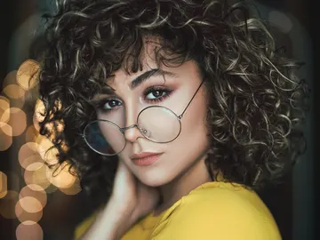 Truco para que los ojos no se te vean más pequeños si llevas gafas Truco para que los ojos no se te vean más pequeños si llevas gafas