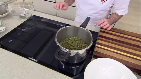 Cuece las judías con las patatas Cuece las judías con las patatas