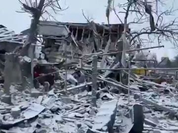 Destrucción en las calles de Sumy