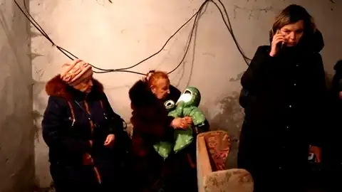 Mujeres en la guerra Mujeres en la guerra