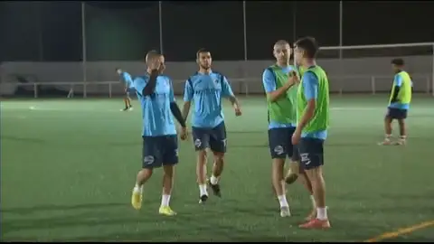 Ucranianos y rusos unidos en un mismo equipo del fútbol español Ucranianos y rusos unidos en un mismo equipo del fútbol español