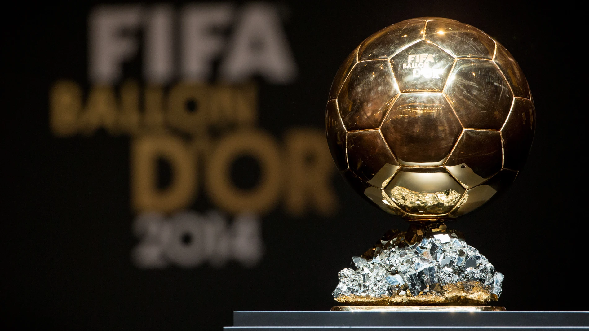 France Football anuncia 4 cambios que revolucionarán el Balón de Oro