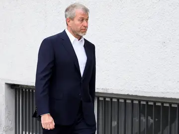 La Premier League aparta a Roman Abramovich como dueño del Chelsea La Premier League aparta a Roman Abramovich como dueño del Chelsea
