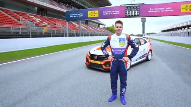 F&eacute;lix Aparicio, el joven de 16 a&ntilde;os que ya ha ganado el Nacional de Turismos: