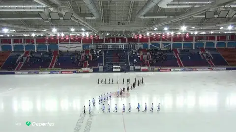 El SKA Neftyanik y el Dinamo de Moscú forman una 'Z' en apoyo a la invasión rusa a Ucrania El SKA Neftyanik y el Dinamo de Moscú forman una 'Z' en apoyo a la invasión rusa a Ucrania