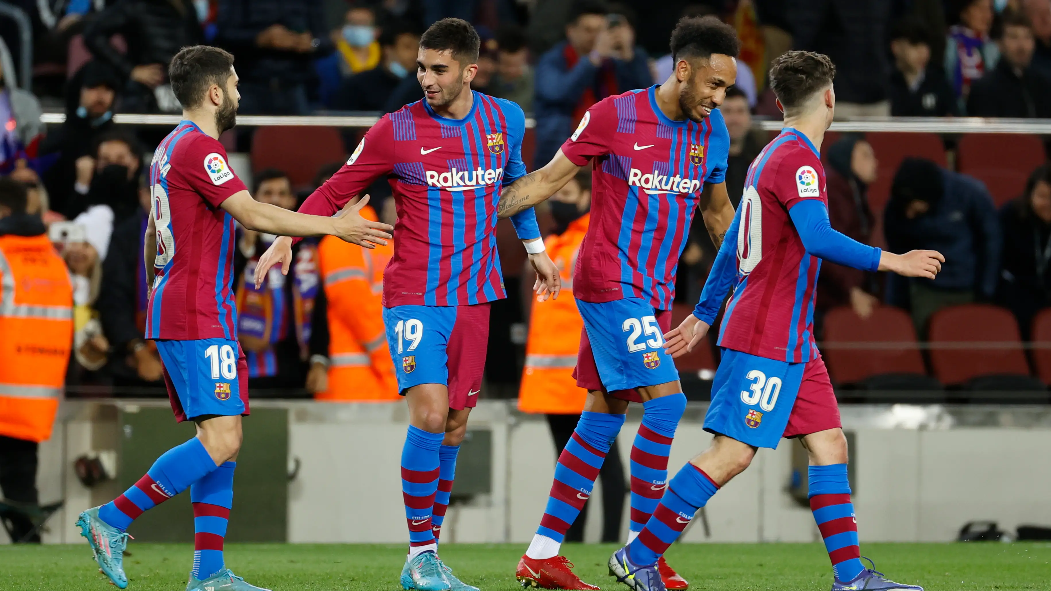 El Bar&ccedil;a se ensa&ntilde;a con el Osasuna antes de jug&aacute;rsela en Europa League ante el Galatasaray