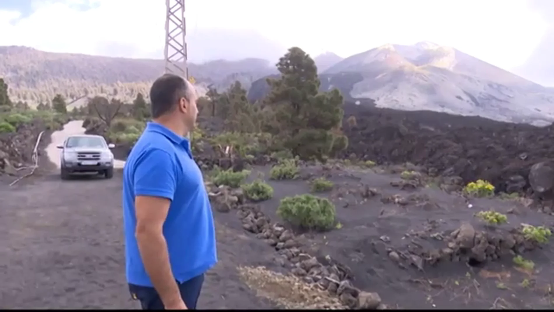 Vecinos de La Palma reclaman una ayuda urgente para rehacer sus vidas: "No sabemos nada"