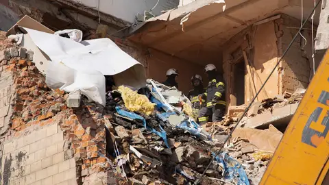 Edificio destruido por las bombas Edificio destruido por las bombas