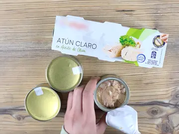 Latas de atún Latas de atún
