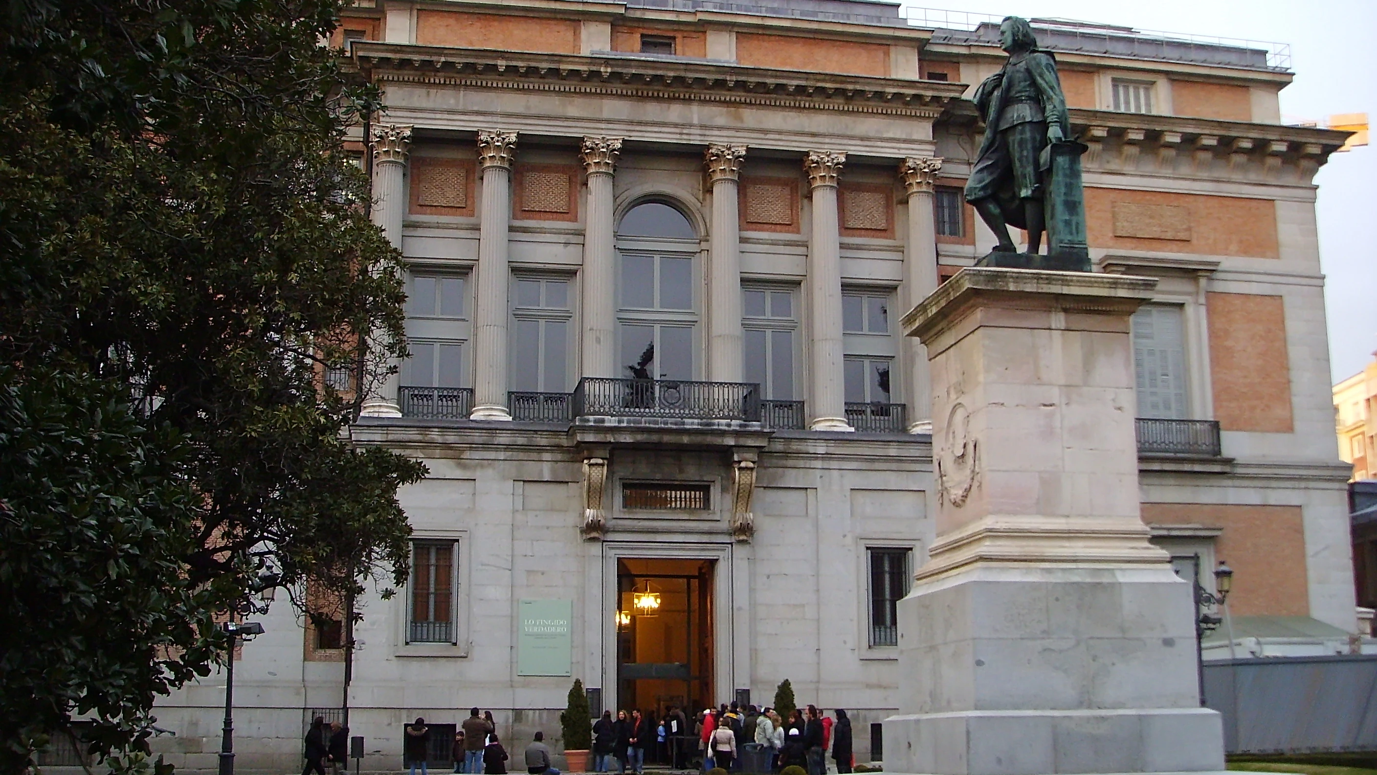 Museo del Prado en una fotografía de archivo Museo del Prado en una fotografía de archivo