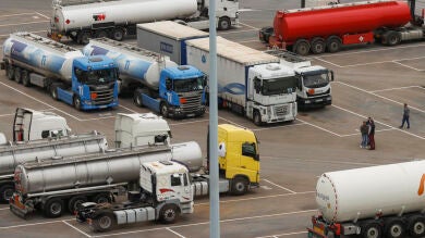 La huelga de transporte obliga a detener la actividad del sector lácteo