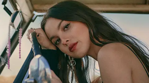 Olivia Rodrigo en 'driving home 2 u (a SOUR film)' Olivia Rodrigo en 'driving home 2 u (a SOUR film)'