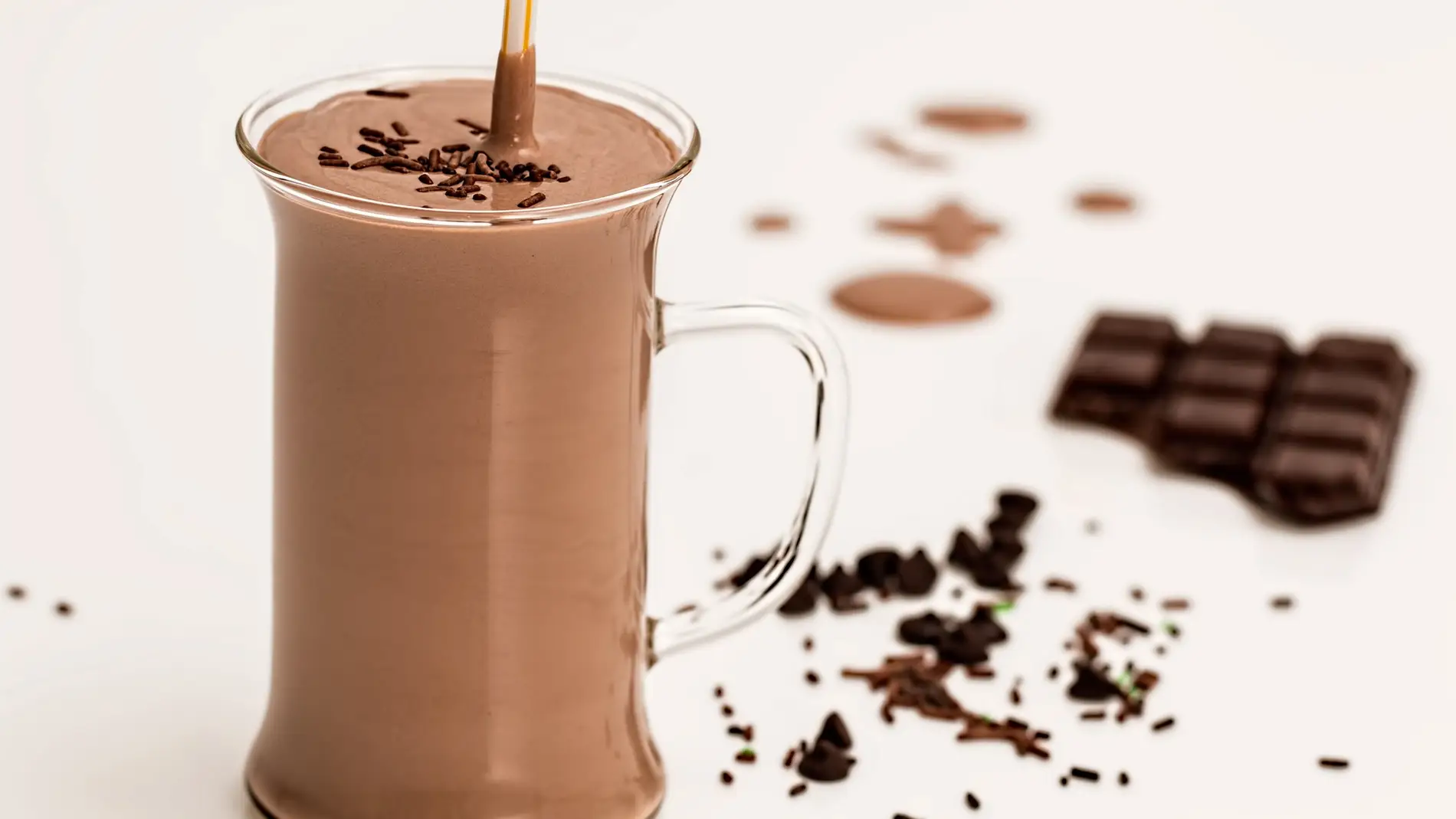 4 tips para disfrutar de un batido de chocolate casero ¡más sano y  riquísimo!