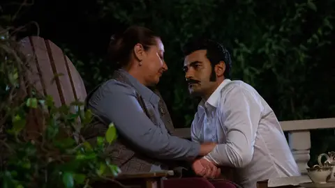 Demir y Hünkar en 'Tierra Amarga' Demir y Hünkar en 'Tierra Amarga'