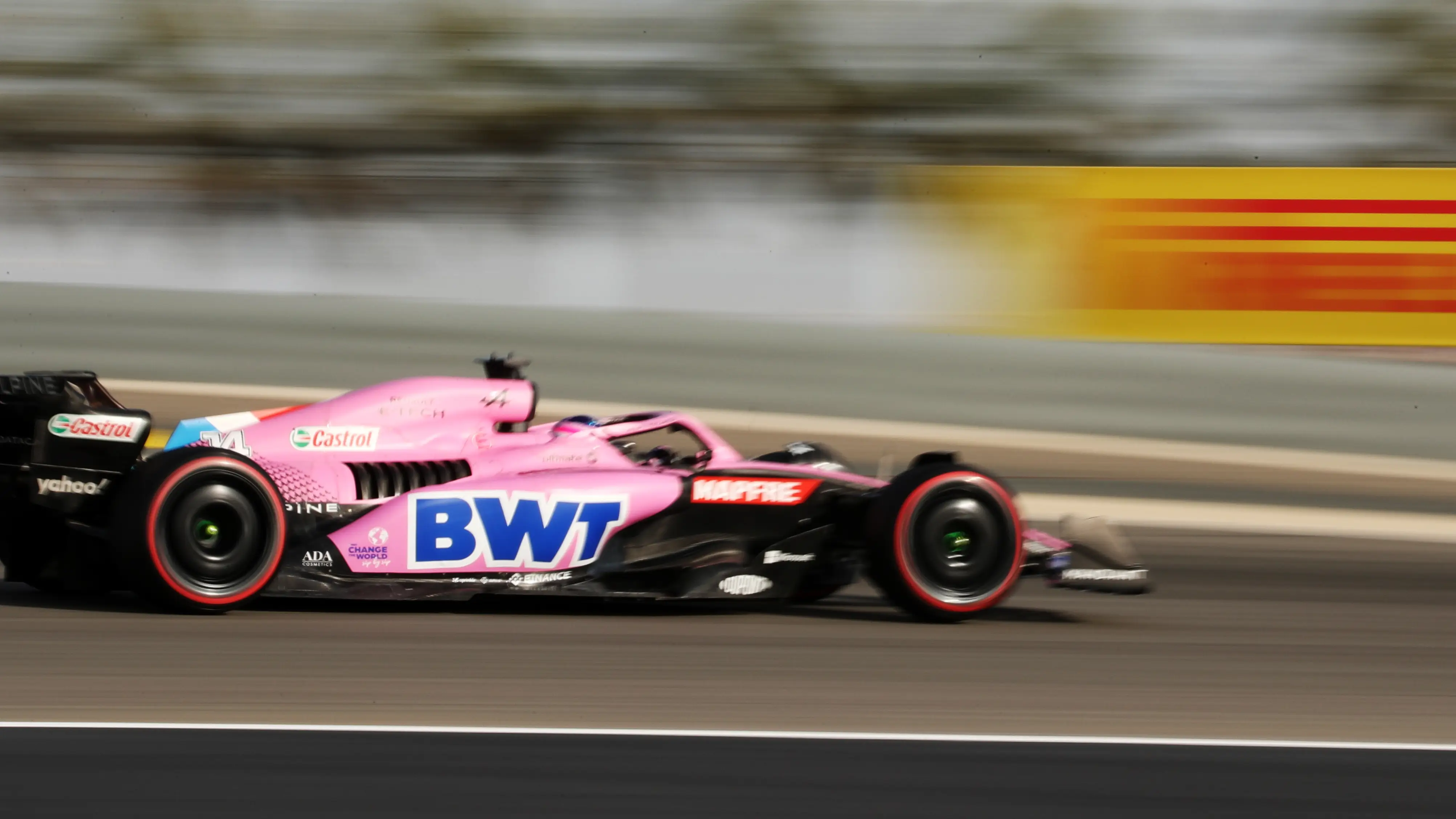 Sainz y Alonso ilusionan en los Libres 2 del GP de Baréin con un Verstappen que vuelve a liderar Sainz y Alonso ilusionan en los Libres 2 del GP de Baréin con un Verstappen que vuelve a liderar