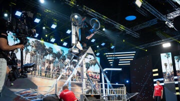 Javier Hernanz, pura garra sustituyendo a Juan Betancourt, con el Ciclismo Imposible en ‘El Desafío’ 