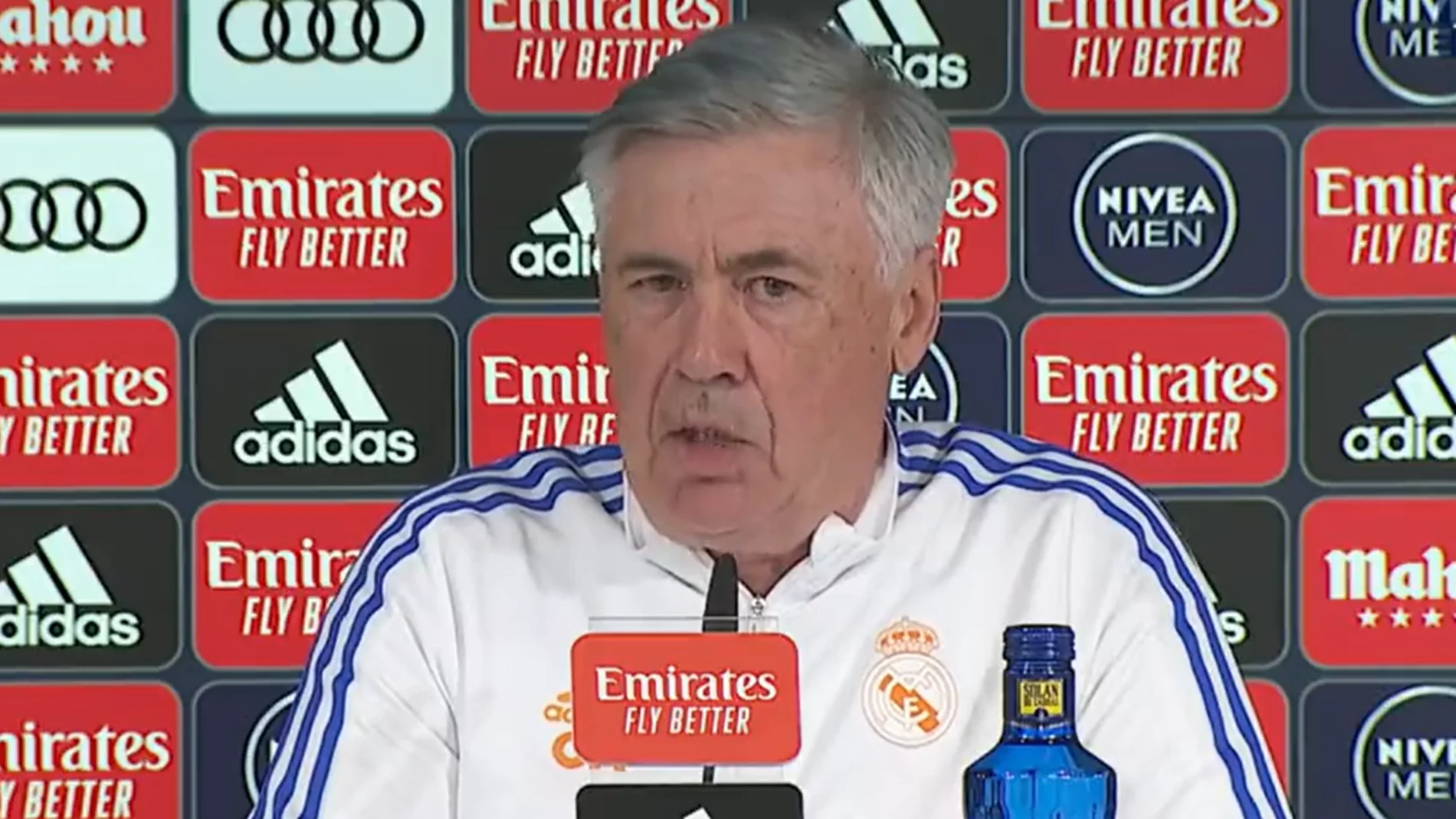 Ancelotti califica la baja de Benzema: "No me preocupa, ha llegado en el momento justo"