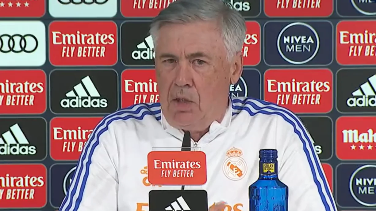 Ancelotti califica la baja de Benzema: "No me preocupa, ha llegado en el momento justo"