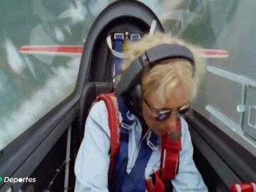 Patty Wagstaff, una de las mejores pilotos de vuelo acrobático de la historia sigue en activo a sus 70 años
