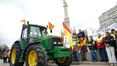 Manifestación por la defensa del campo español Manifestación por la defensa del campo español