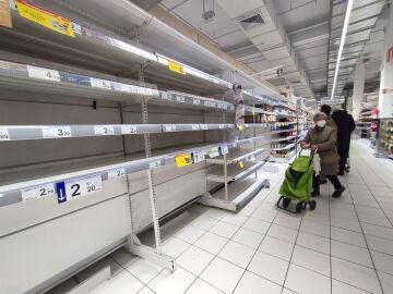 Supermercados de Madrid que ya notan el desabastecimiento provocado por la huelga de transporte