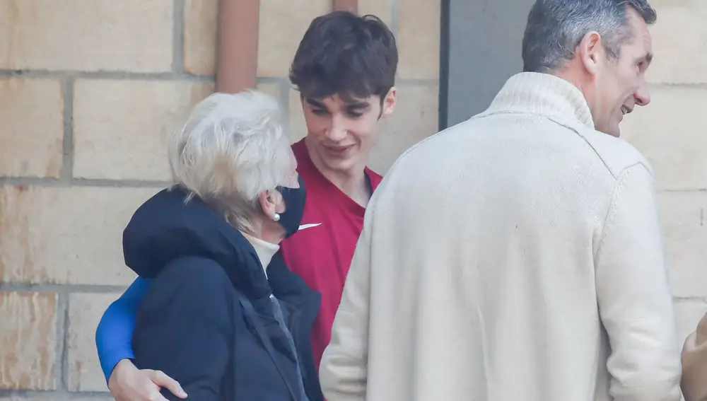 Pablo Urdangarin junto a su abuela, Claire Liebaert